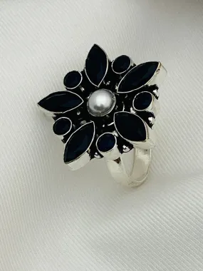 Alluring Black Stone Studded Floral Designed Adjustable Rings With Pearl Bead