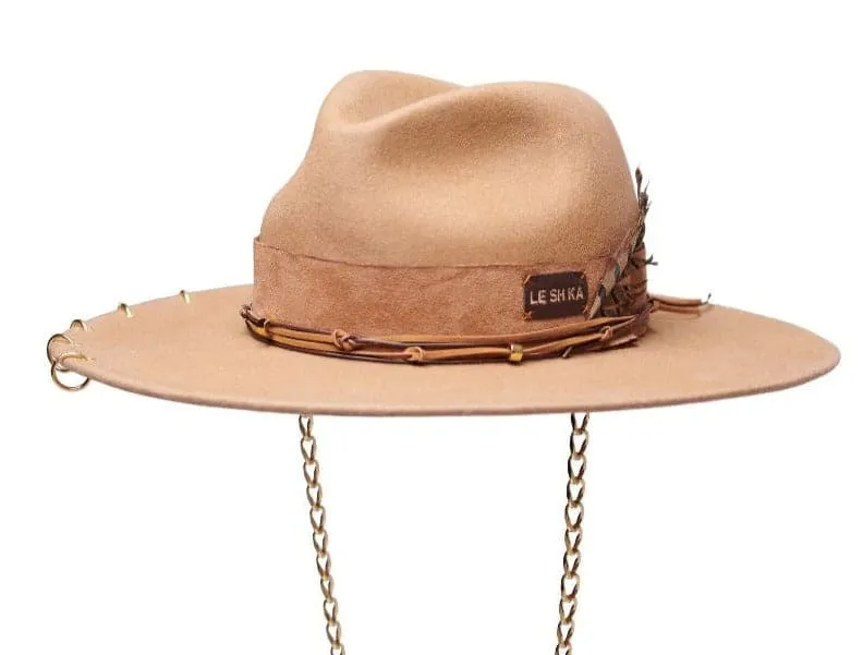 BEIGE FIRE FELT HAT