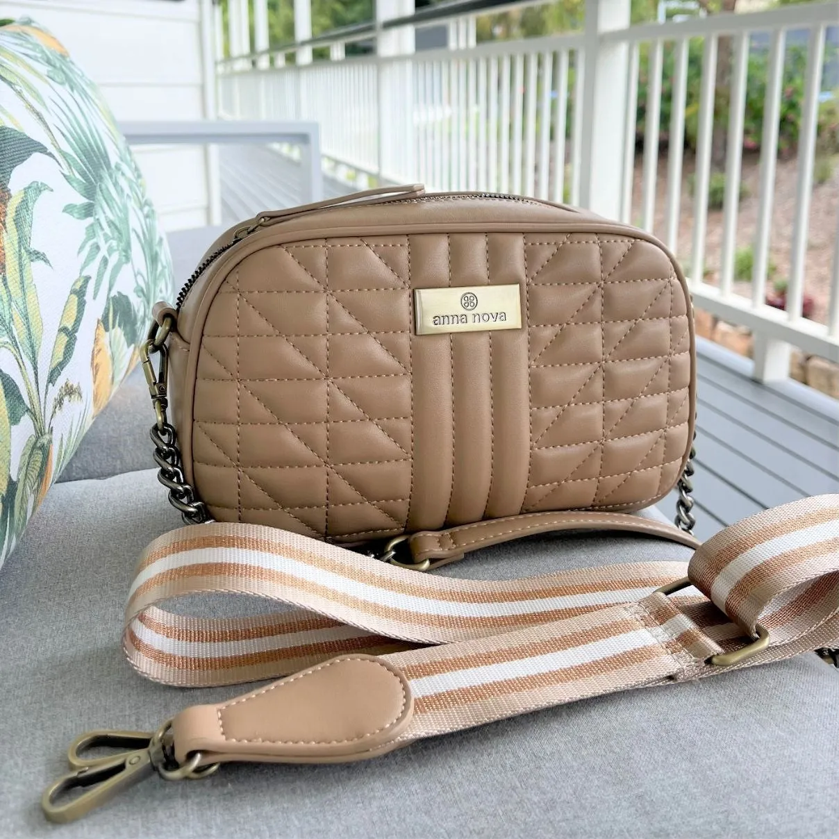 Madeline Satchel (Nude)