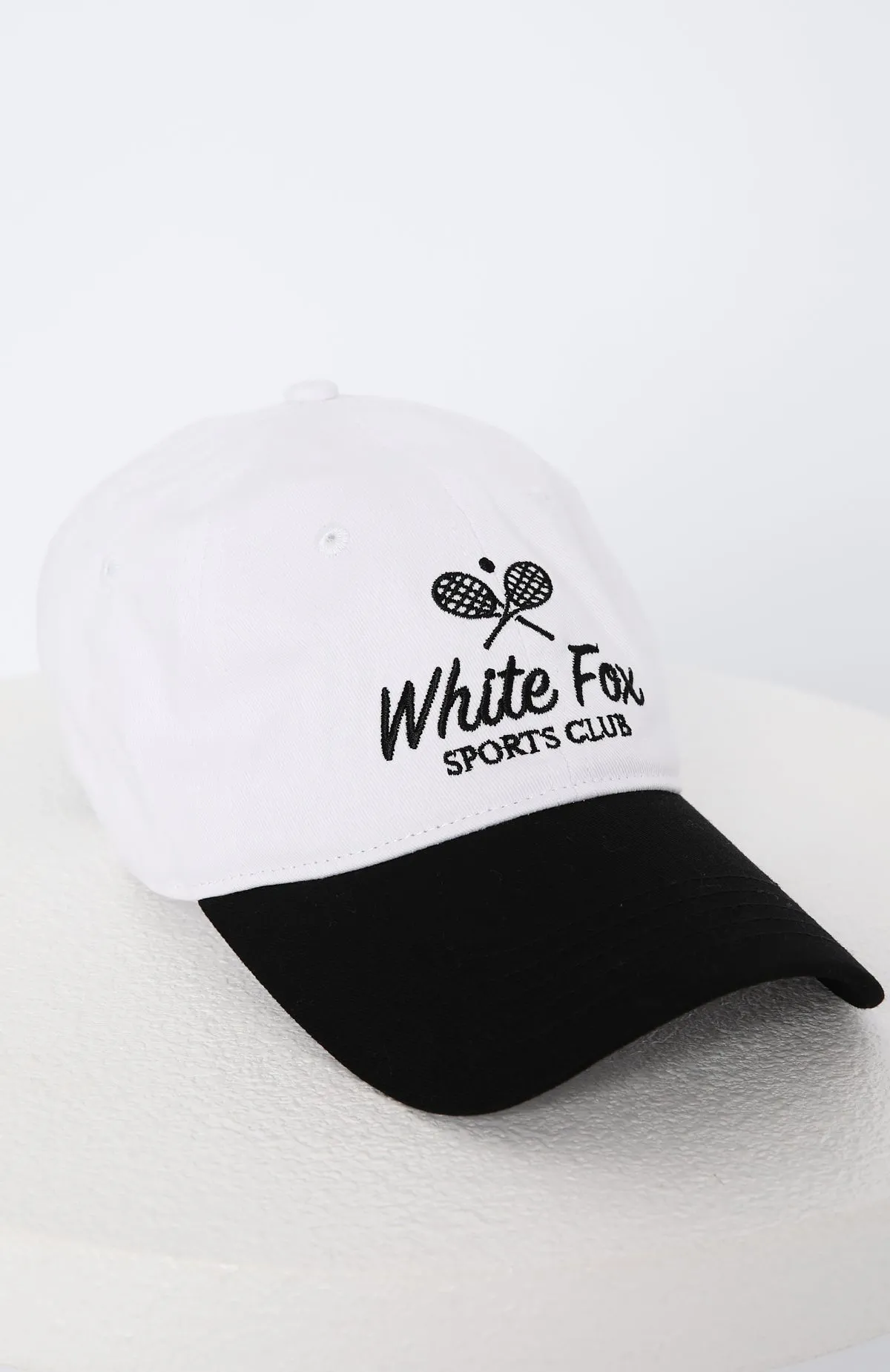 On The Courts Cap White/Black