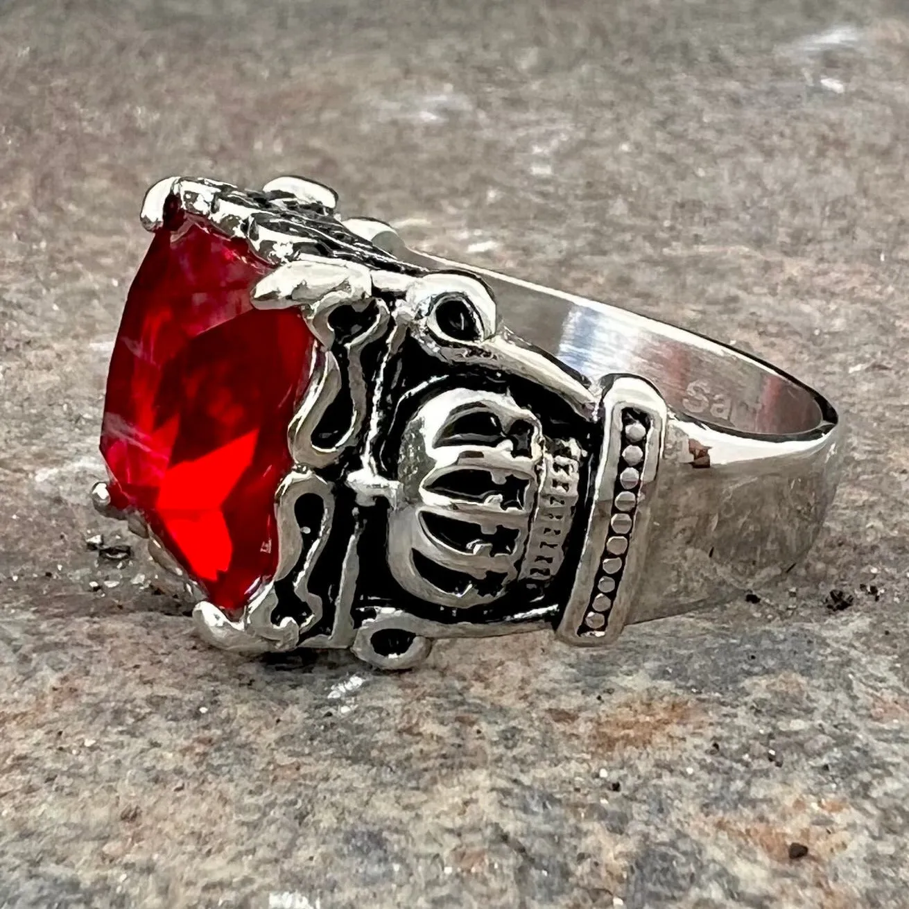 Red Stone Crown Ring - Red Stone - R55